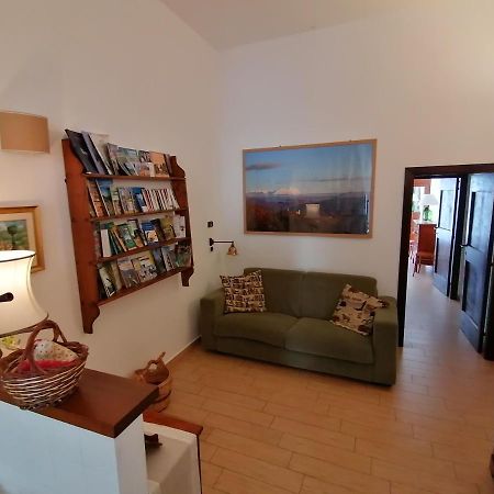 Il Sorriso Apartment Orvinio Екстериор снимка