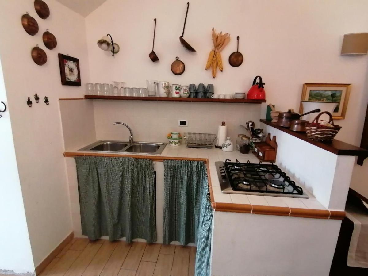 Il Sorriso Apartment Orvinio Екстериор снимка